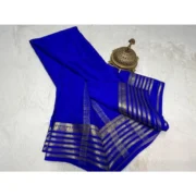 Women's Crepe Chit Pallu Solid Saree With Unstitched Blouse 5.5Mtr (Blue) - Image 2