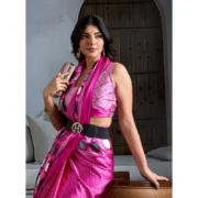Women's Satin Crepe Printed Saree With Unstitched Blouse 5.5Mtr (Pink) - Image 3