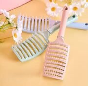 Generic Plastic Detangling Hair Brush (Multicolor)